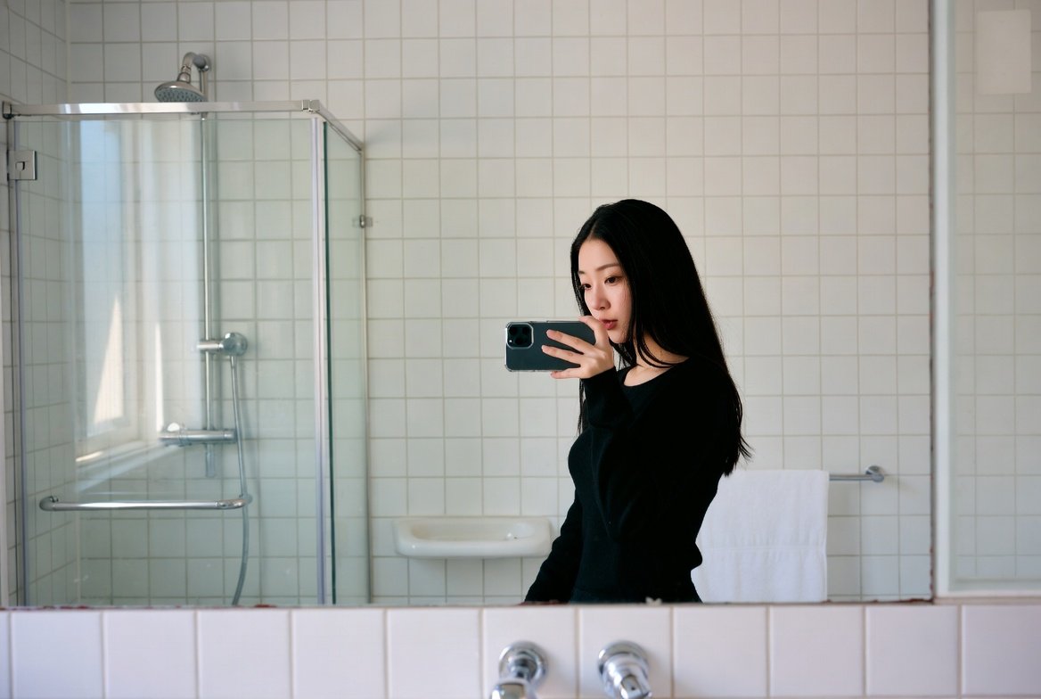 japanese women oversized sweater outfits