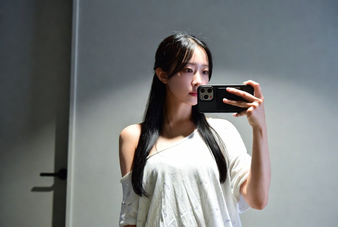 japanese women elegant blouse outfits