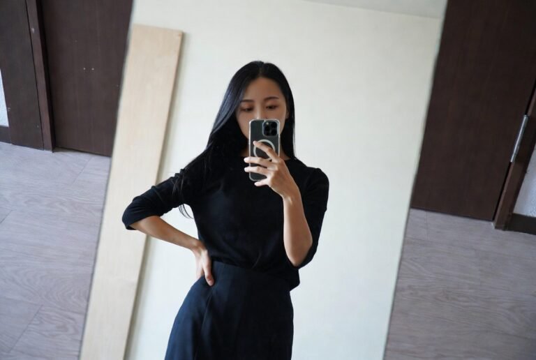 Japanese Women Knit Vest Outfits: 3 Modern & Layered Looks 2026! 9 japanese women knit vest outfits