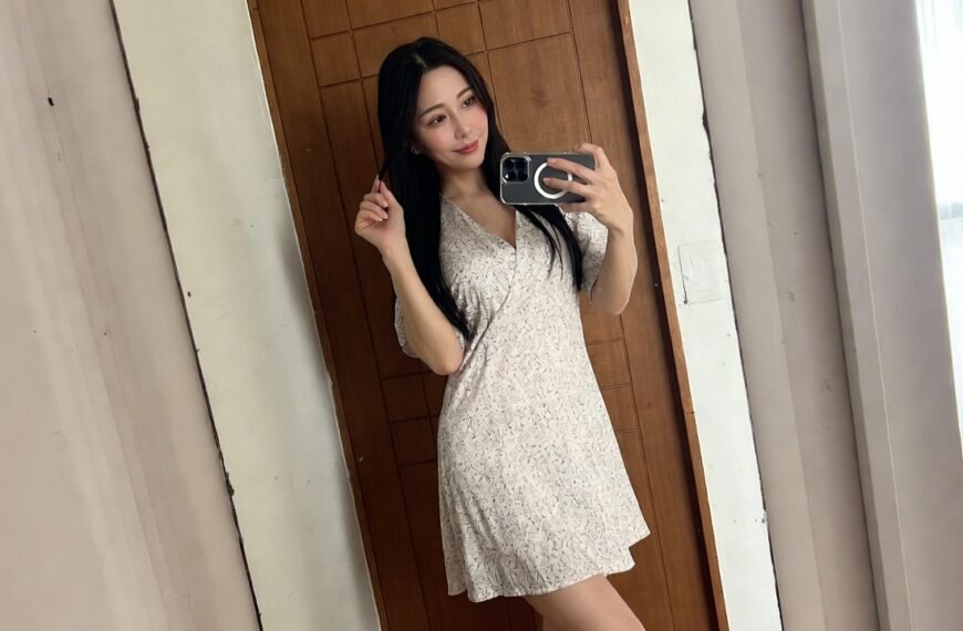 japanese women clean minimal dresses